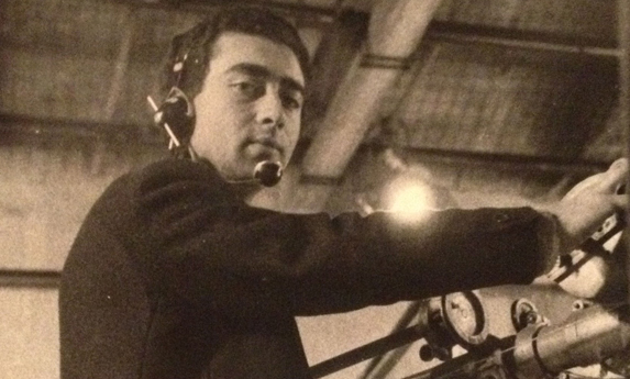 Hugo Primero (SAE) tomando sonido en Canal 9, 1966.